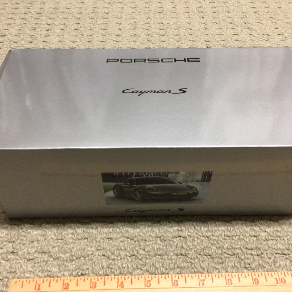 Porsche Cayman S 1:18 Scale Model. New in Box. - Picture 7 of 9